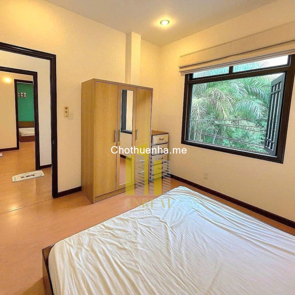 Villa Thảo Điền đầy đủ nội thất sân vườn giá 40 triệu