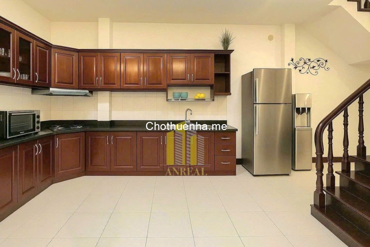 Villa Thảo Điền đầy đủ nội thất sân vườn giá 40 triệu