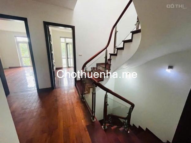 Cho thuê biệt thự Mỹ Đình 2 vị trí đẹp trục chính giá 50 triệu/tháng