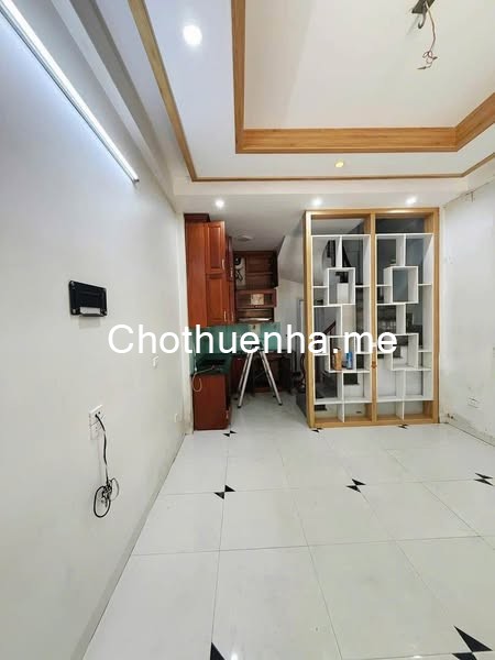 Cho thuê nhà ngõ 93 Giáp Nhị 5 tầng x 35m2, 3 ngủ, 4 WC, 11 Triệu, Full đồ, ở gđ, nhóm