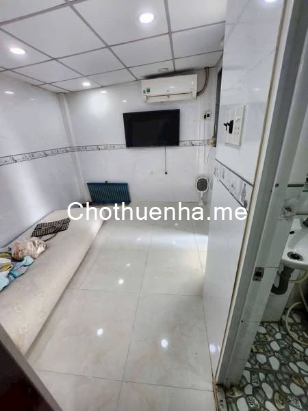 Cho thuê nhà Chu Văn An, Bình Thạnh, DT 14m2, vị trí trung tâm, gần chợ Cây Diệp, giá 6 triệu/tháng