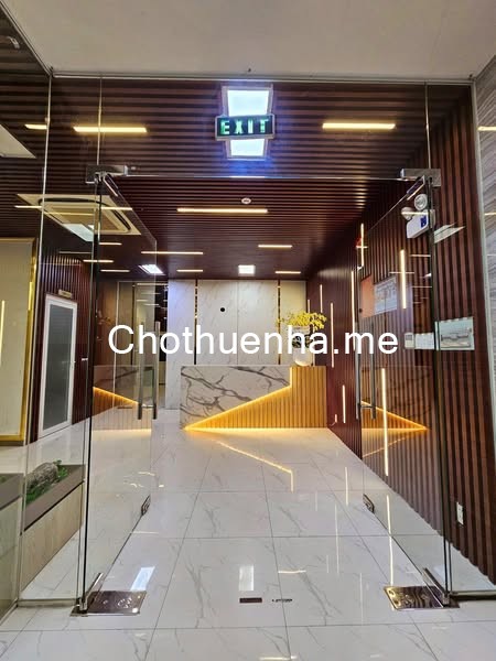 Cho thuê tòa nhà mới xây tại Hoàng Hoa Thám, Tân Bình, DT 200m2, gần sân bay TSN, giá TLCC