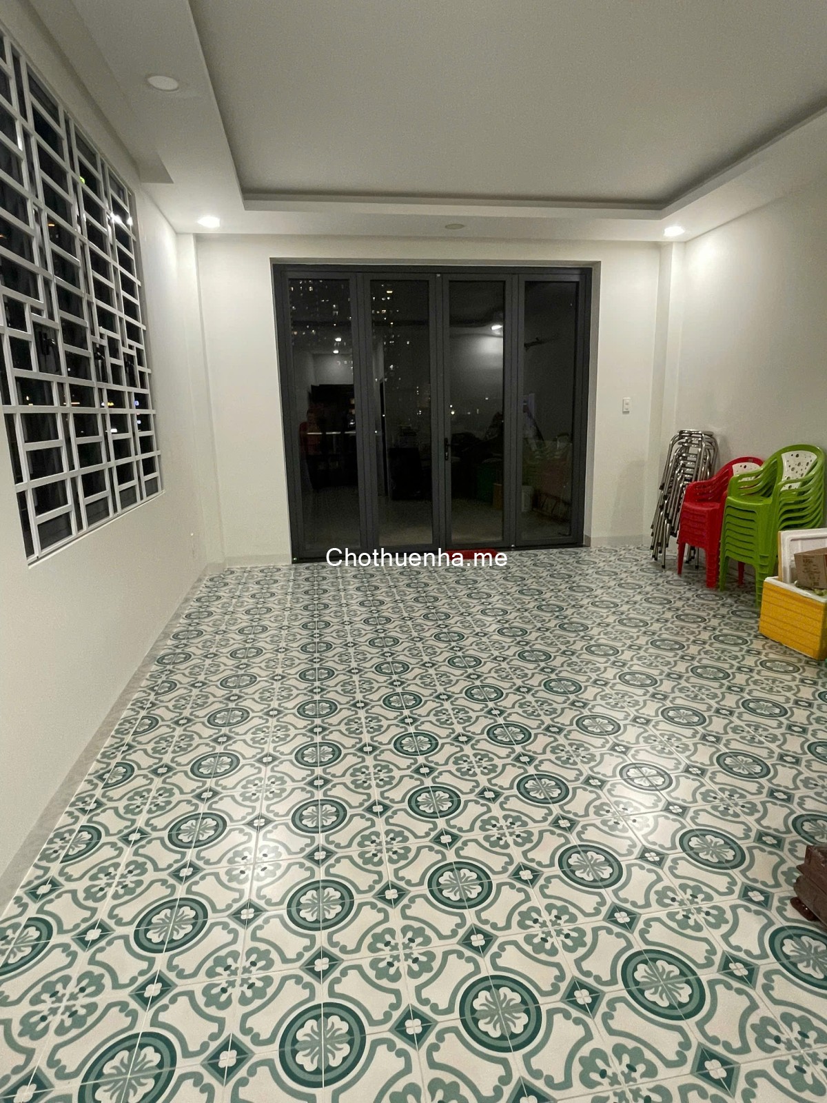 Cho thuê nhà 299 Lê Văn Lương, Quận 7, dt 6x30m, trệt, 3 lầu