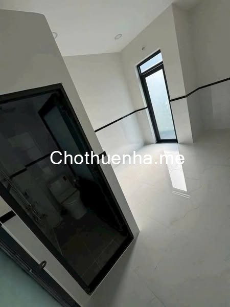Cho thuê nhà Hiệp Thành 22, Quận 12, DT 40m2, gần mặt tiền đường, gần chợ, giá 5 triệu/tháng