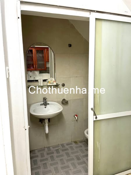 Cho thuê nhà Phố Tân Khai, 30m2 x 2 tầng, 2 ngủ, 6.5 triệu 10m ra phố