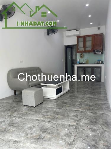 Cho thuê nhà Phố Thịnh Liệt, 3 tầng x 35m2, ngõ 3 ô tô tránh nhau, KD đỉnh chỉ 9.5 Triệu/TH