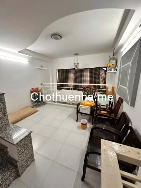 Cho thuê nhà hẻm Hoàng Hoa Thám, Bình Thạnh, DT 24m2, 2PN3WC, phù hợp gia đình ở, giá 13 triệu/tháng