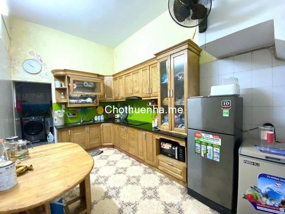 Cho thuê nhà nguyên căn ngõ 35 Nguyễn An Ninh, 50m2, 3 tầng, 3 ngủ, 10 Triệu ở gđ, nhóm