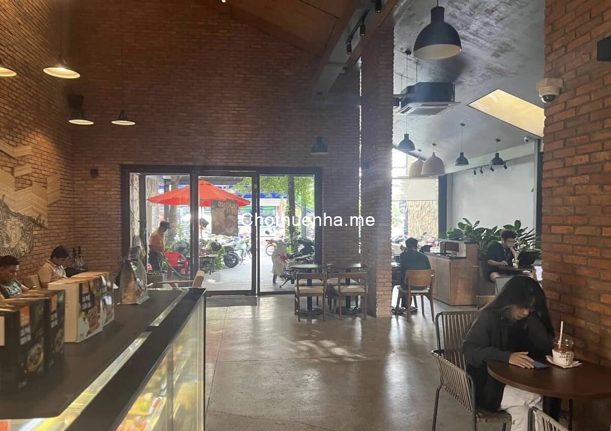 Cho thuê nhà đường Lâm Văn Bền, Quận 7, dt 10.5x33m, cấp 4