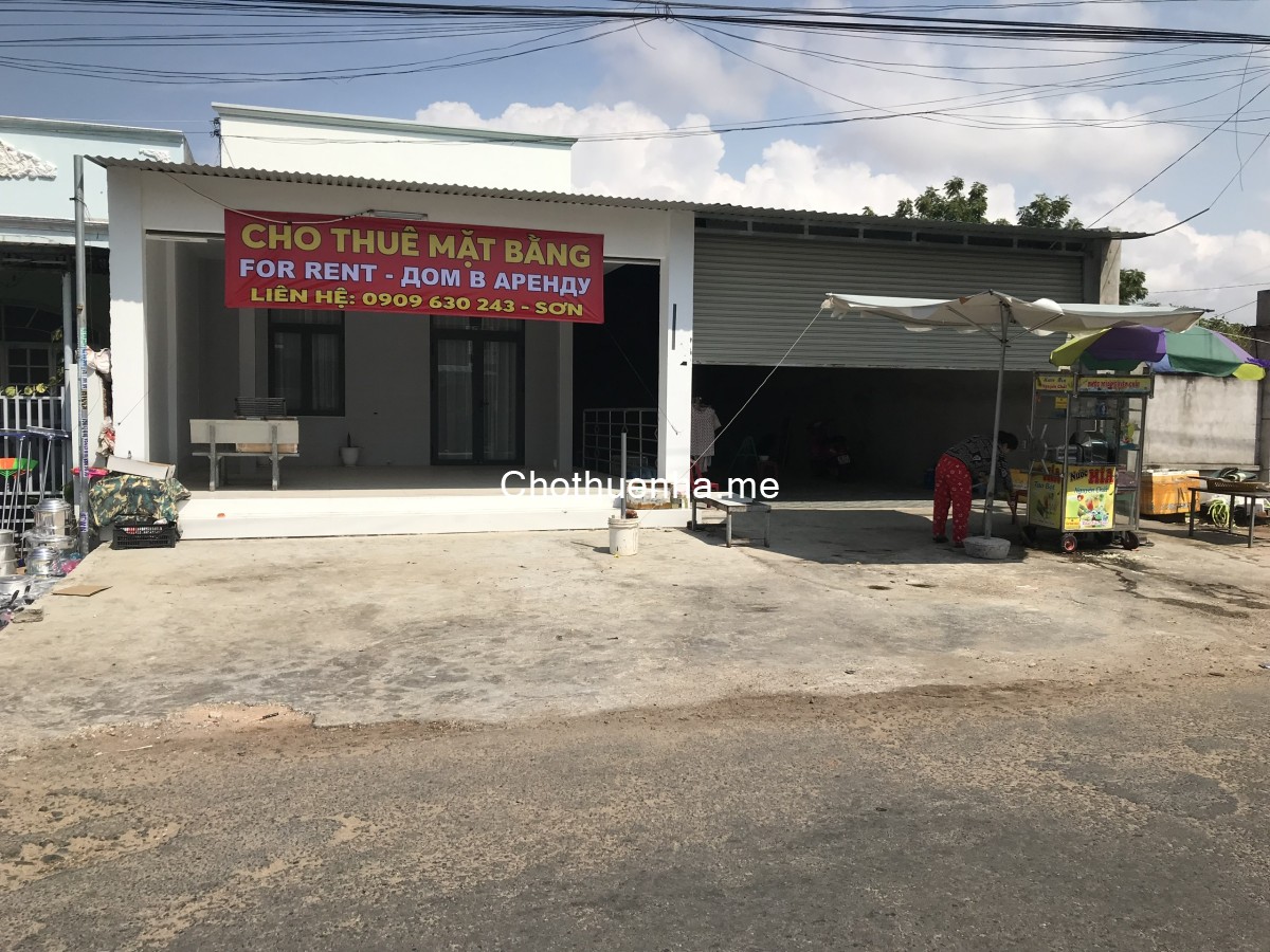 Cho thuê nhà nguyên căn (3PN) + kinh doanh 150m² mặt tiền đường lớn, gần sân bay Phan Thiết