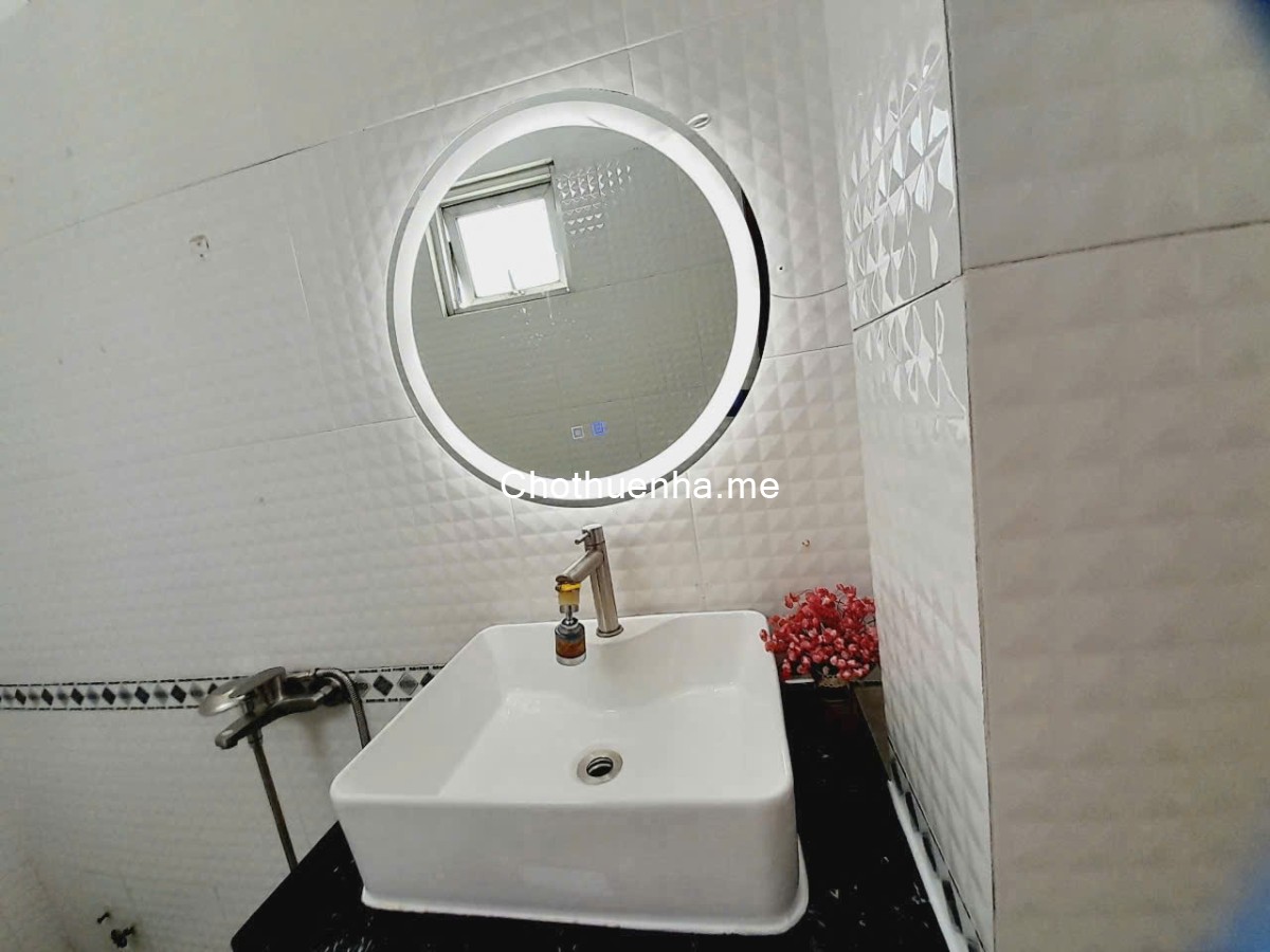 Nhà nguyên căn đủ nội thất cho thuê tại Tân Thuận Đông quận 7