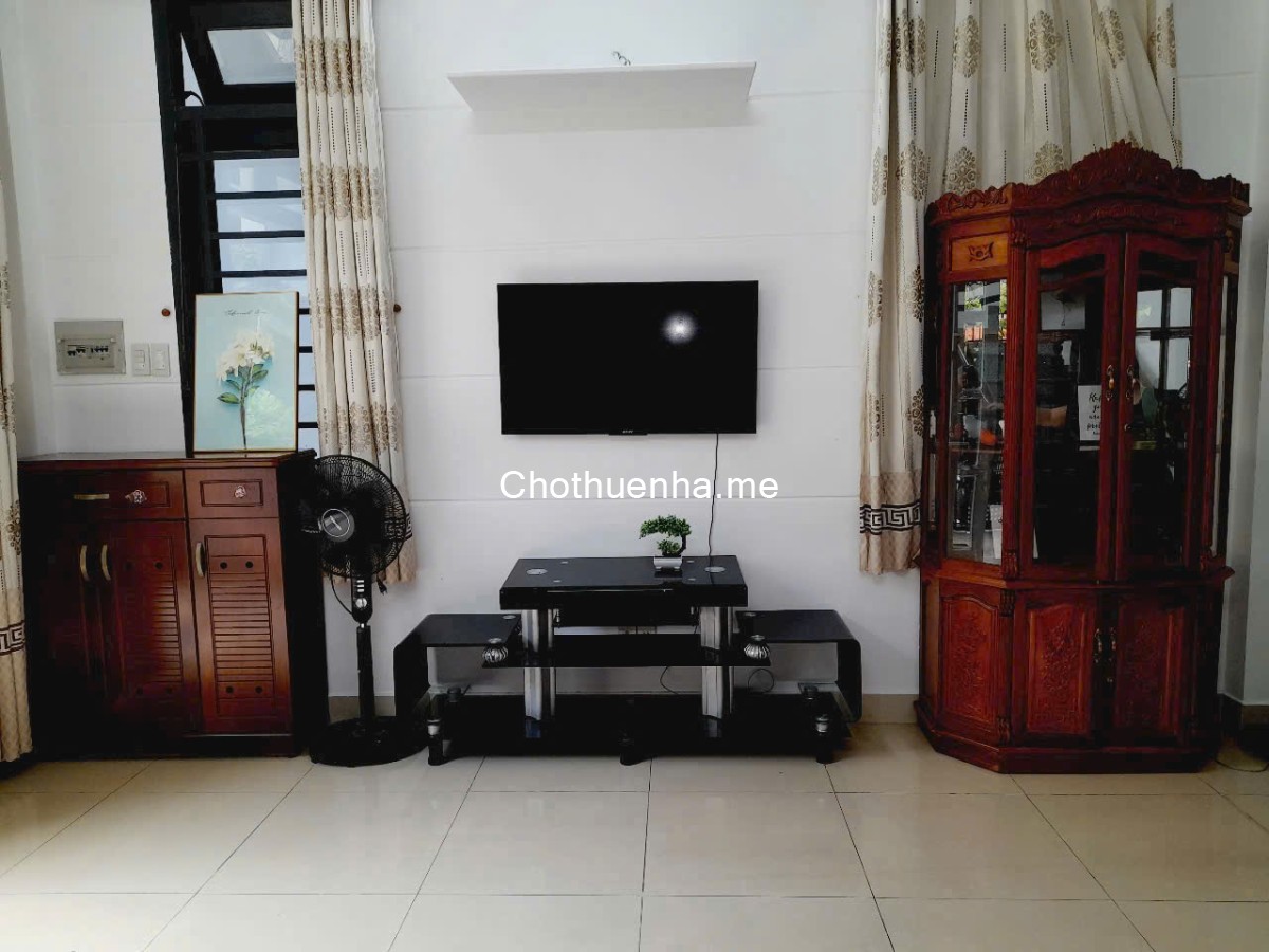 Nhà nguyên căn đủ nội thất cho thuê tại Tân Thuận Đông quận 7