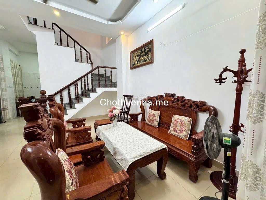 Nhà nguyên căn đủ nội thất cho thuê tại Tân Thuận Đông quận 7