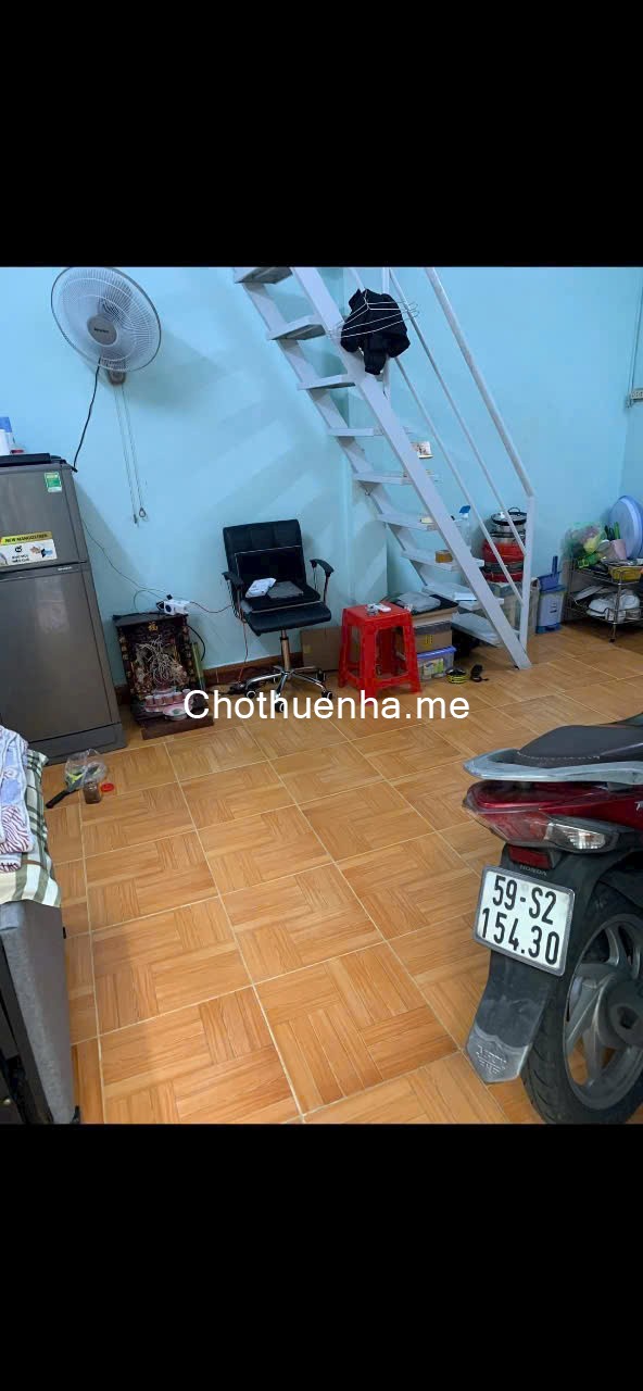 Cho thuê nhà hẻm 861 Trần Xuân Soạn, dtsd 20m2 1 lầu, 1PN, 1WC