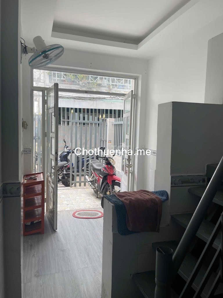 Cho thuê nhà nguyên căn hẻm 115 Phạm Hữu Lầu phường Phú Mỹ quận 7