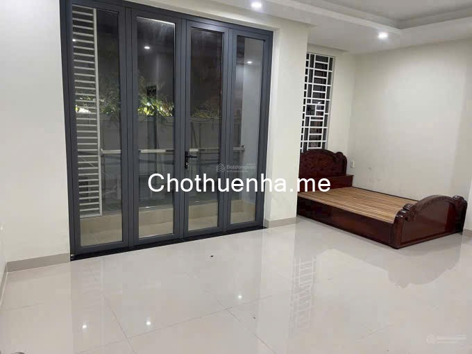Cho thuê nhà mặt tiền Lê Văn Lương, thuận tiện kinh doanh, 6x30m, 3 lầu,
