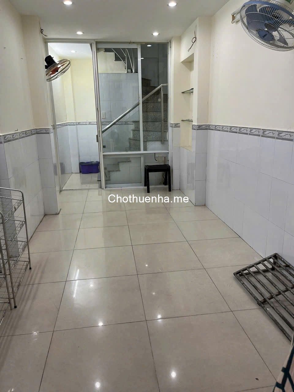 Cho thuê nhà nguyên căn 1 trệt, 1 lửng, 2 lầu – 11tr/tháng