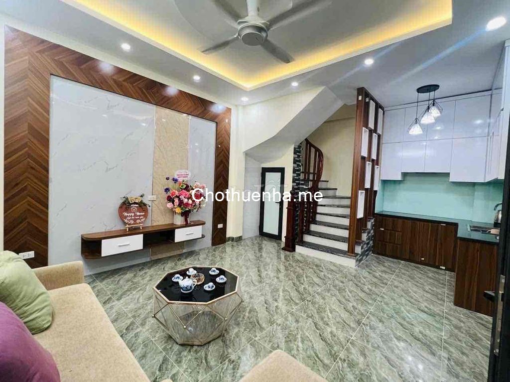 Cho thuê nhà ngõ 93 Phố Nam Dư, 38m2 x 5 tầng, 3 ngủ, 11.5 Triệu KD online ở gđ, nhóm
