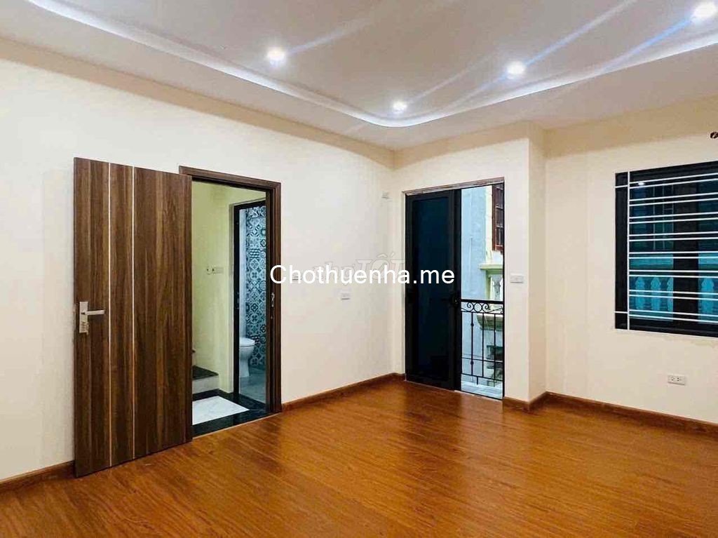 Cho thuê nhà ngõ 93 Phố Nam Dư, 38m2 x 5 tầng, 3 ngủ, 11.5 Triệu KD online ở gđ, nhóm