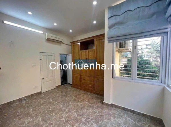 Cho thuê nhà Phố Giáp Nhị 5 tầng, 3 ngủ, 11 Triệu Full đồ vào ngay, ở gđ, nhóm đi làm