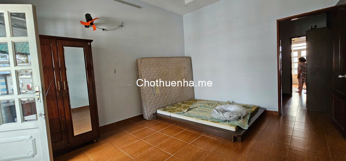 Cho thuê nhà - 1 trệt + 1 lầu (2PN + 2WC) - Gần Gigamall - P. Hiệp Bình Chánh - Thủ Đức
