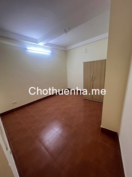 Cho thuê nhà ngõ Thịnh Quang, 5 tầng x 40m2, 3 ngủ khép kín, 15m ô tô, 14 triệu