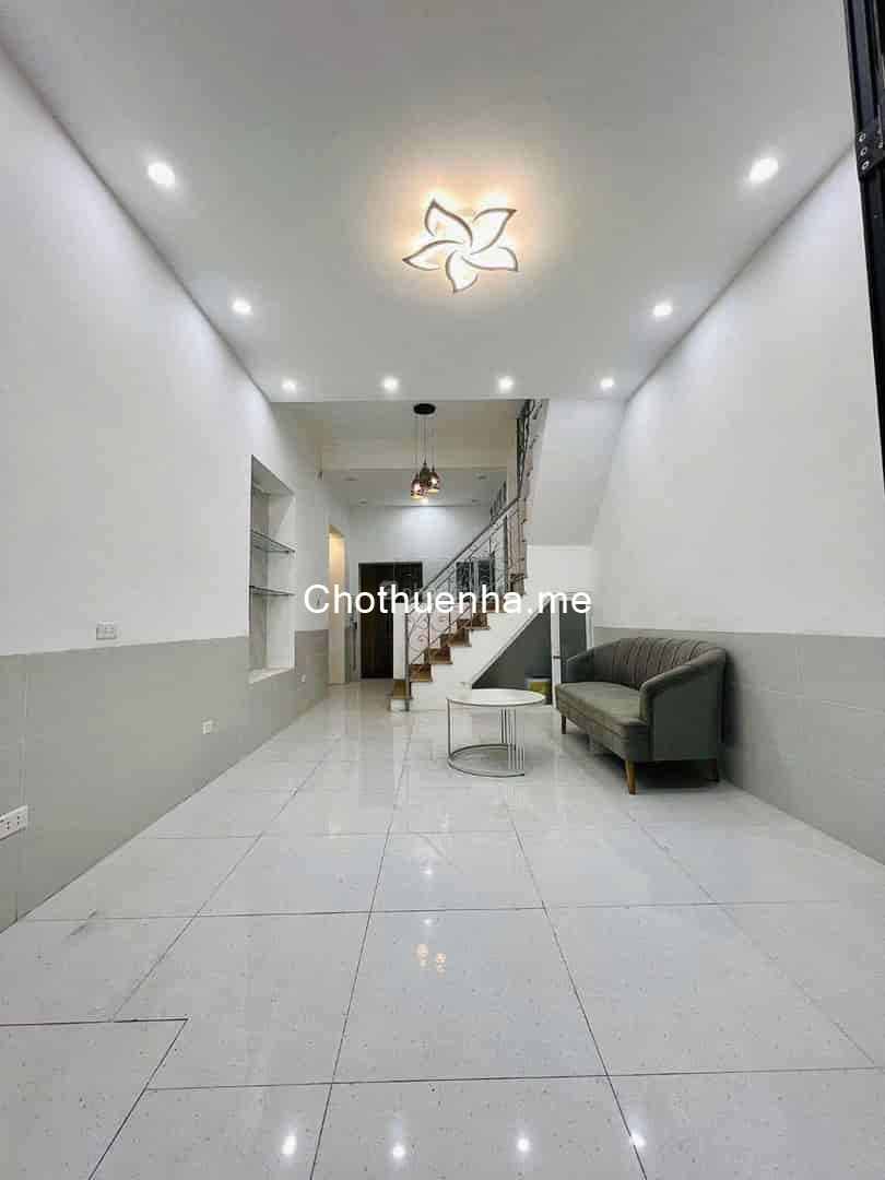 Cho thuê nhà ngõ 28 Văn Hương 3 tầng x 31m2, 2 ngủ, 8 Triệu ở hộ gia đình