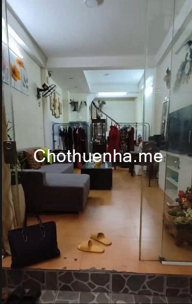 Cho thuê nhà ngõ 77 Thái Thịnh, 36m2 x 3 tầng, 2 ngủ, 2 WC - ở gia đình kết hợp kd