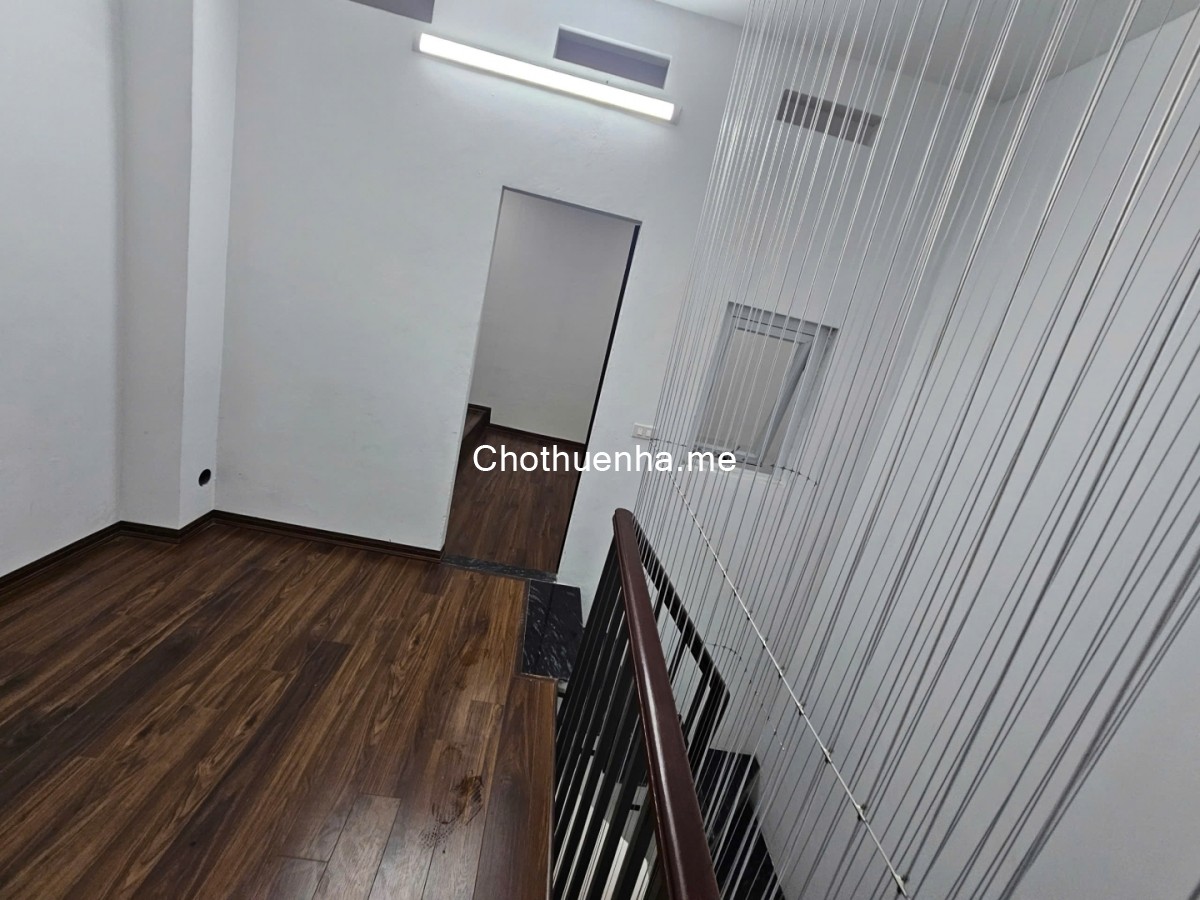Cho thuê nhà nguyên căn Mới đẹp ngõ 69 Hoàng Văn Thái 5 tầng, 45m2, 5 ngủ, KD và ở