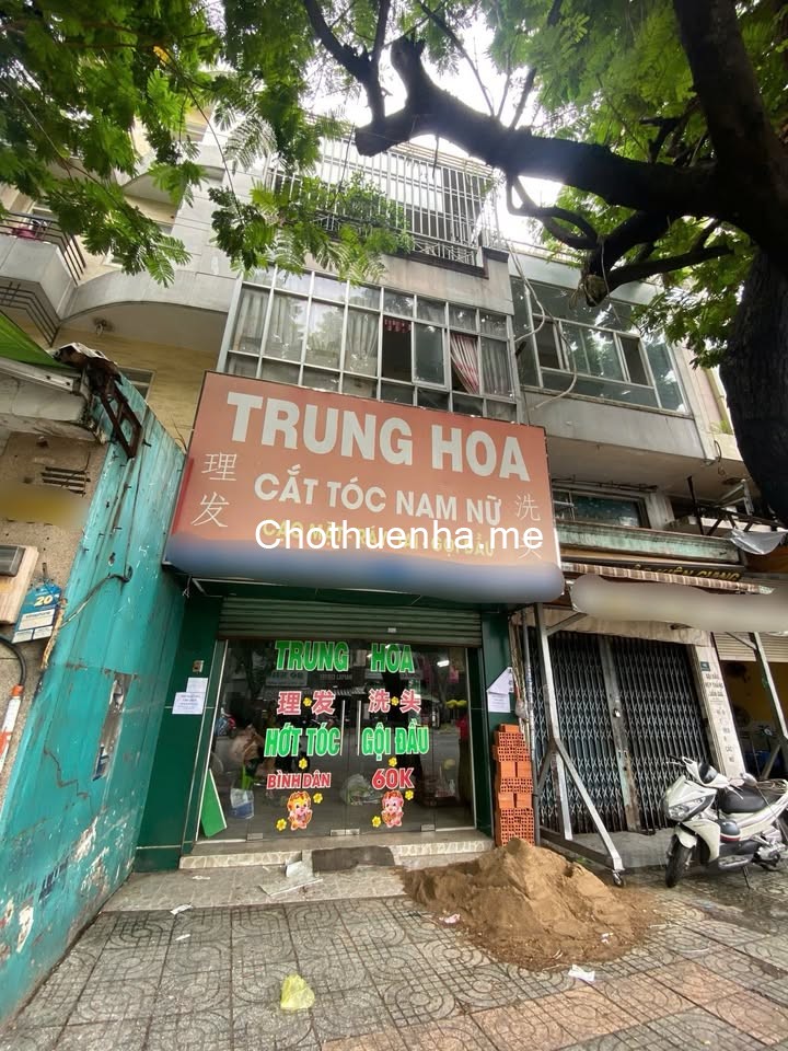 Cho thuê nhà Mặt Tiền Lạc Long Quân, 4x15, 2 lầu, 4 PN, 19 triệu