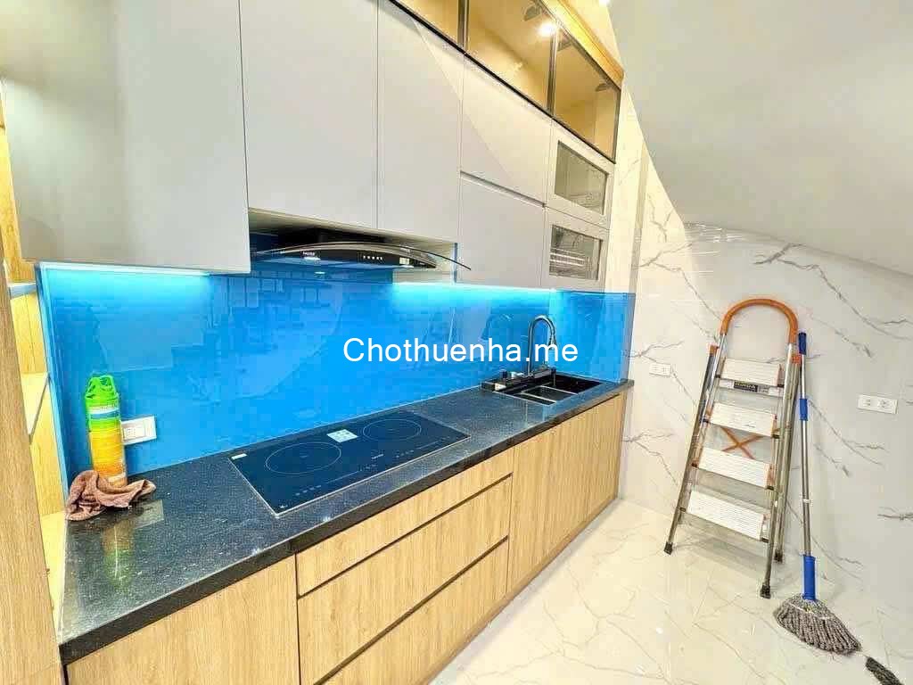 Cho thuê nhà nguyên căn ngõ 141 Giáp Nhị, 5 tầng x 23m2, 3 ngủ, 10 Triệu