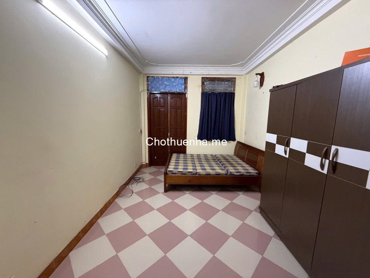 Cho thuê nhà ngõ ô tô Bùi Xương Trạch 35m2x5 tầng, 3 ngủ, Full đồ, 11 Triệu ở hộ gđ