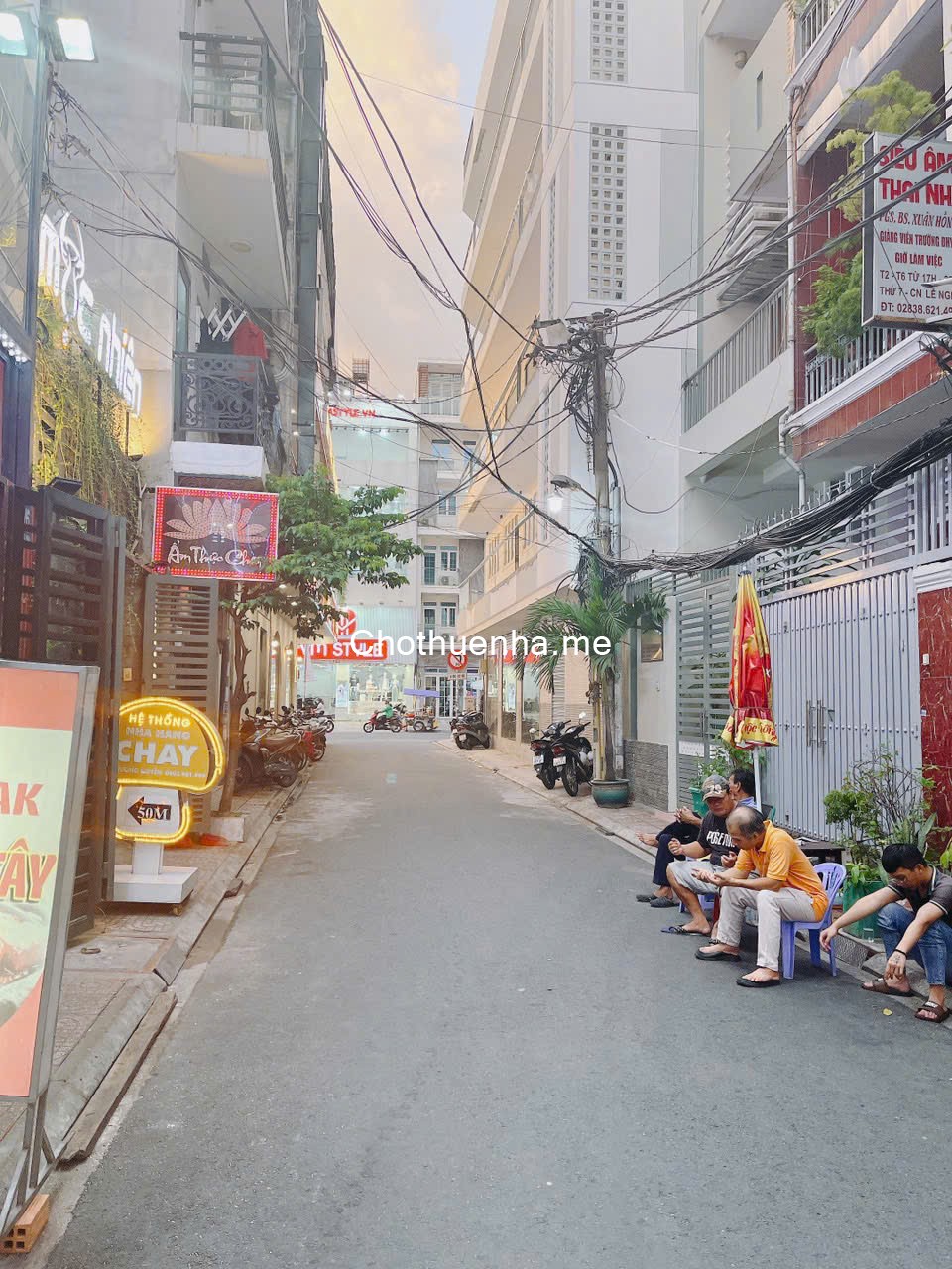 Cho thuê nhà kế bên TTTM Vạn Hạnh Mall, HXH 391 Sư Vạn Hạnh, Quận 10, 2 sàn trống suốt