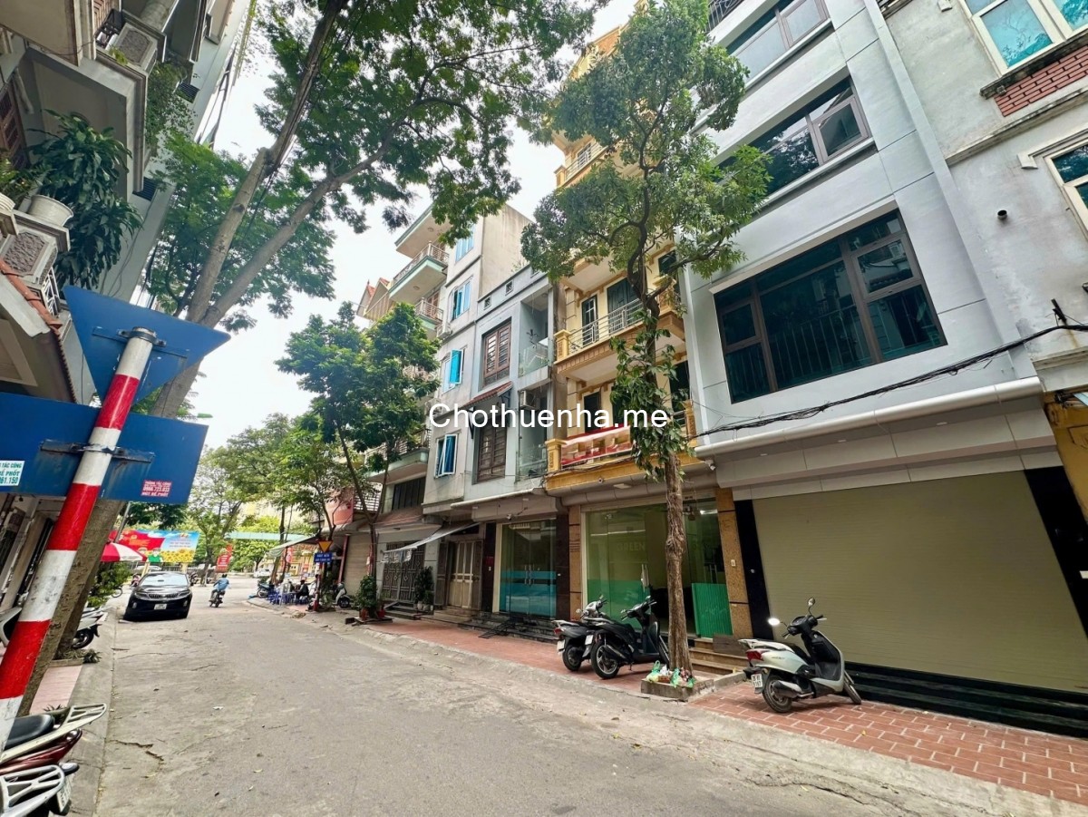 Cho thuê nhà Mặt Phố Bùi Huy Bích, 5 tầng x 70m2, 6PN, ô tô tải tránh, KD tốt, 26tr