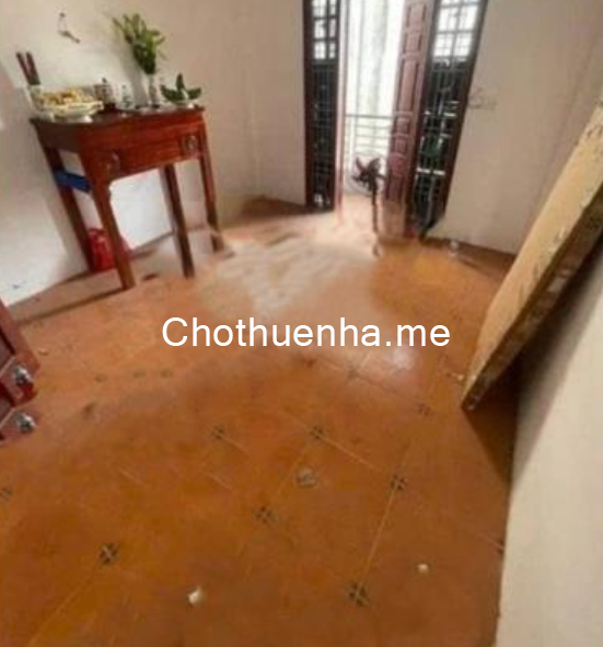Cho thuê nhà Ngõ Quỳnh Lôi, Hai Bà Trưng 3.5 tầng x38m2, 4 ngủ, 3 WC, 10 Triệu/tháng