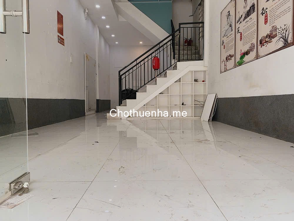 Cho thuê nhà MTKD 455A Huỳnh Văn Bánh, PN, Kinh doanh tự do, Nhà mới giao liền