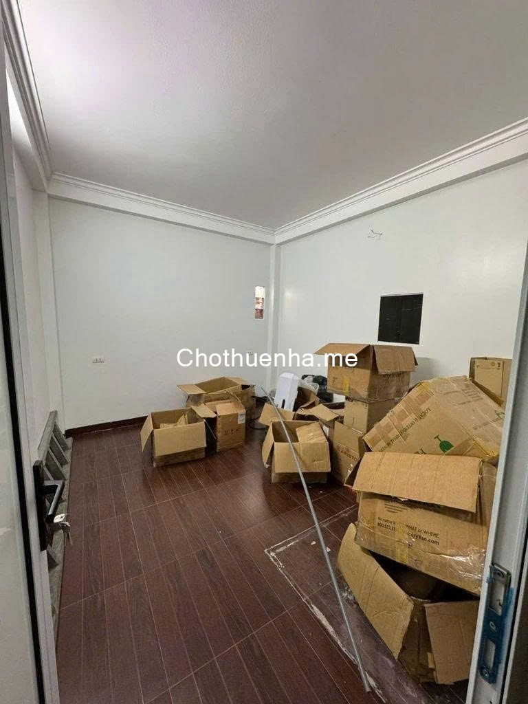 Cho thuê nhà Bằng Liệt, 45m2 x 5 tầng, 5 ngủ, 4 WC, 15 Triệu VP, KD, ở gđ, nhóm
