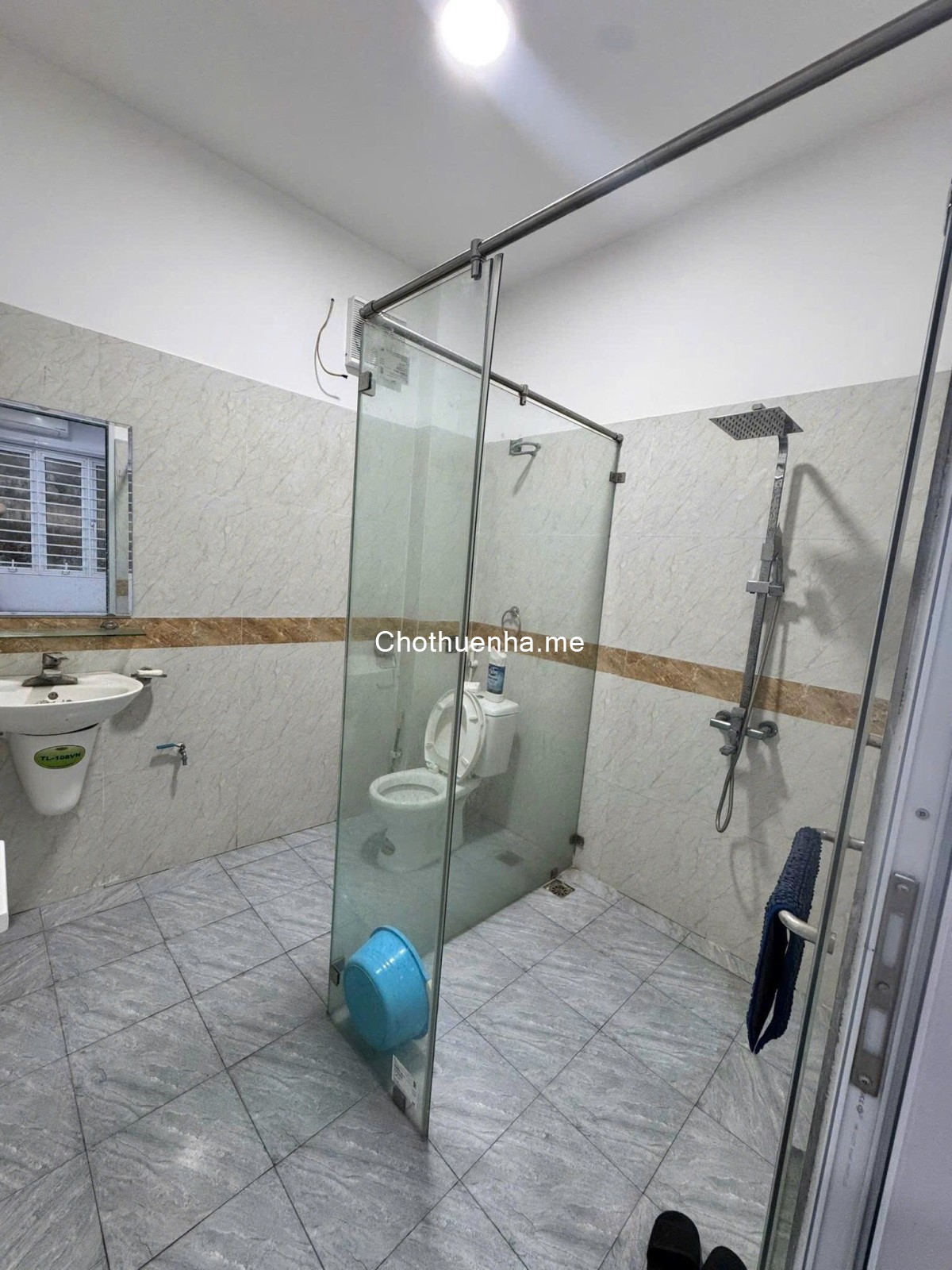 Cho thuê nhà ngõ 290 Lĩnh Nam, 5 tầng x 35m2, 3PN, 4 WC, 10.5 Triệu