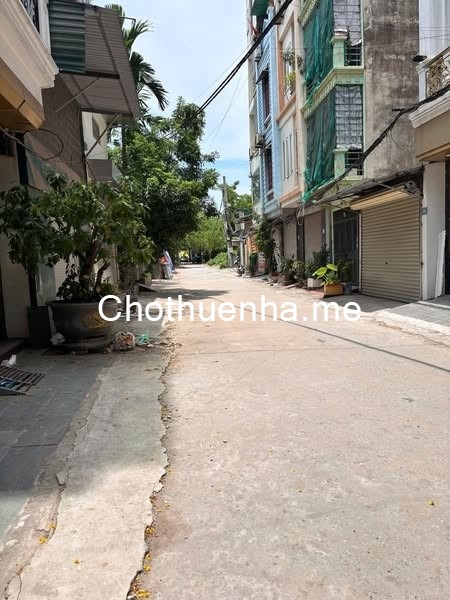 Cho Thuê Nhà 5 Phòng Ngủ – Ô Tô Đỗ Gần Cửa – Tân Mai, Hoàng Mai