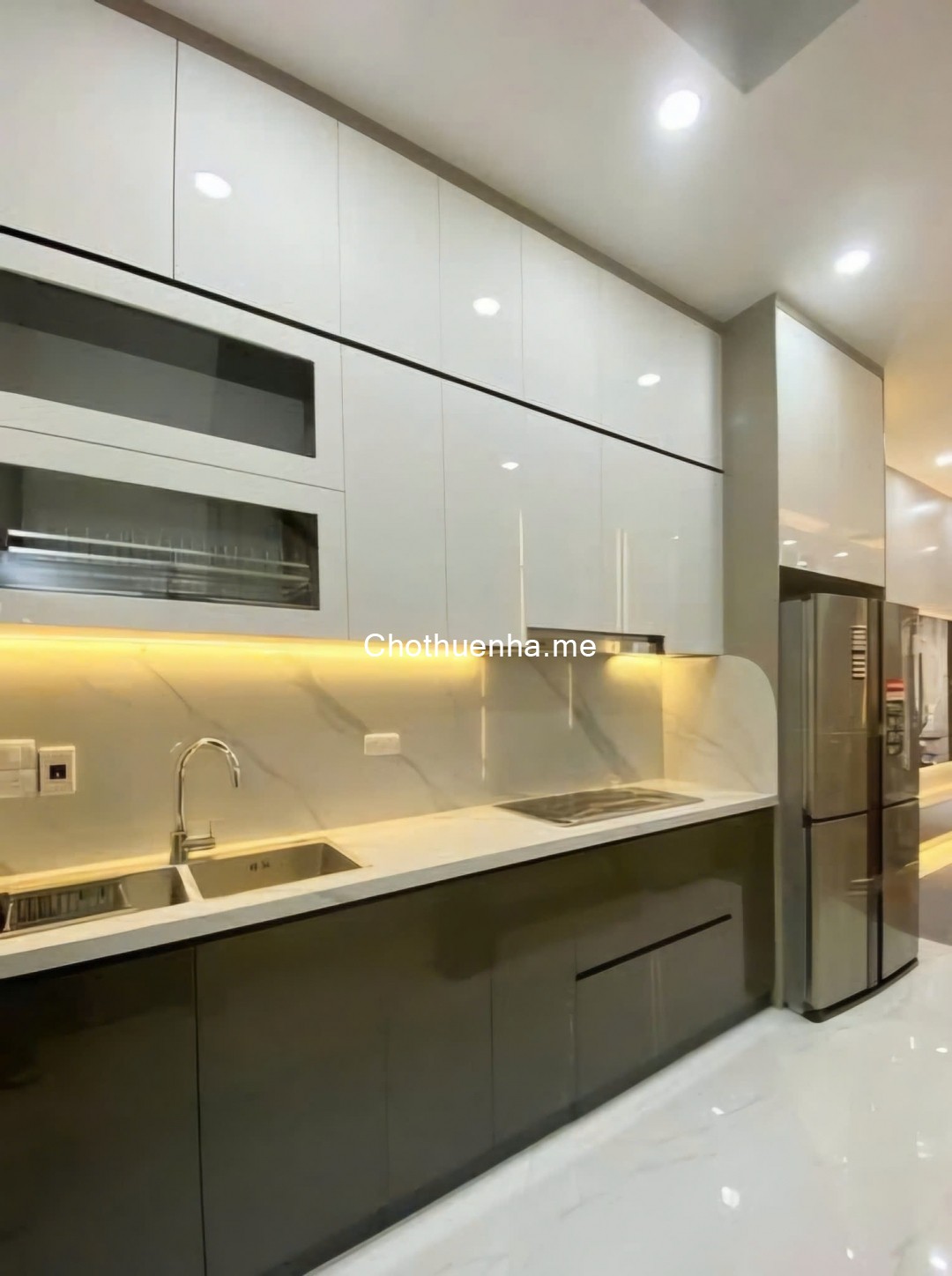 Cho thuê nhà Phố Kim Giang, Thanh Xuân 5 tầng x 38m2, 5 ngủ, 15 Triệu ở gđ, nhóm 5 em