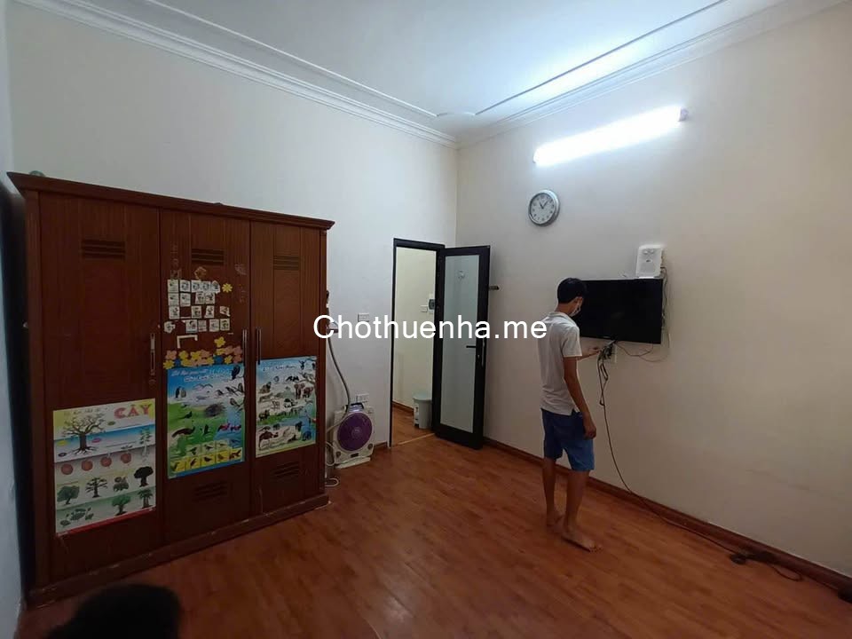 Cho thuê nhà riêng 50m2 x2, 5 tầng, ngõ 197 Hoàng Mai nà mới sửa đẹp, xe tải nhỏ vào tận cửa