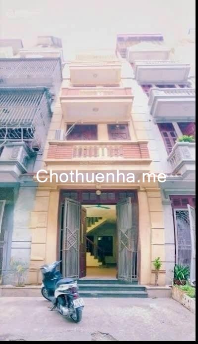 Cho thuê nhà ngõ 40 Nguyễn Hữu Thọ, 4 tầng x 50m2, 5 ngủ, 15 Triệu Kho, VP c.ty...