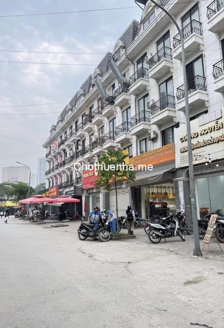 Cho thuê nhà Phân Lô ô tô Phùng Khoang, 5 tầng x 65m2, MT4.5m, 4 ngủ, 32 Triệu