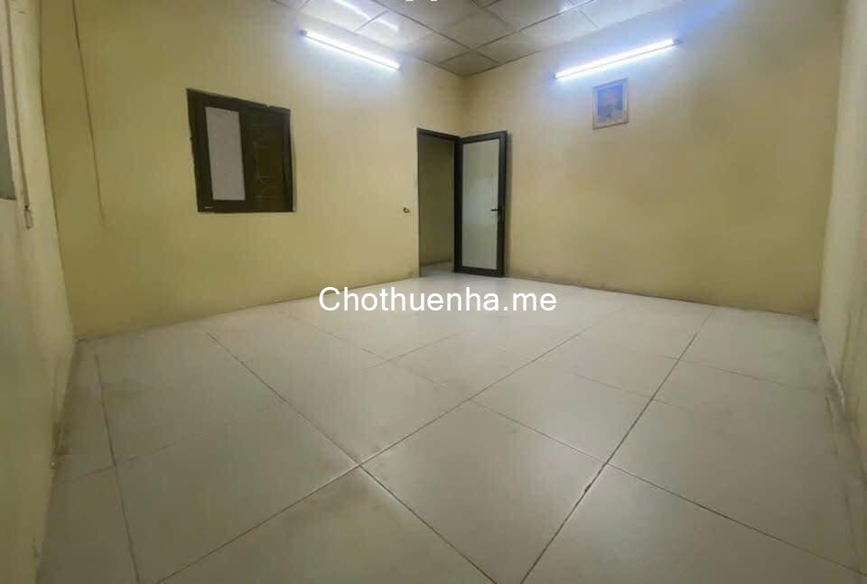 Cho thuê nhà Mặt Phố Đại La, 2 tầng x 55m2, MT5m, 3PN, 22 Triệu Cà Phê, Salon, Spa