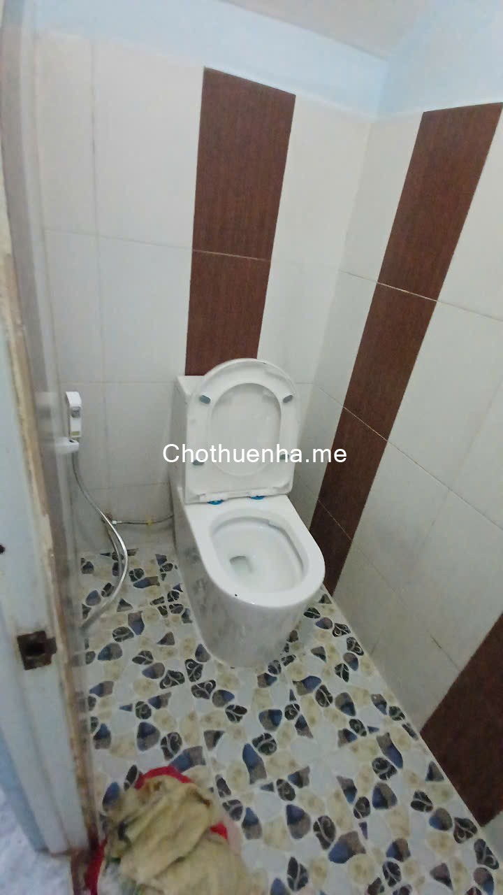 Nhà 1 Lầu, 4 x 12 m 3 phòng 3 WC mới đẹp y hình