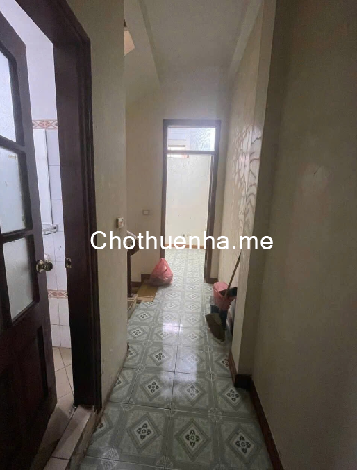 Cho thuê nhà nguyên căn ngõ 201 Trường Chinh, 45m2 x 3 tầng, 2ngủ, 2wc, 8 Triệu