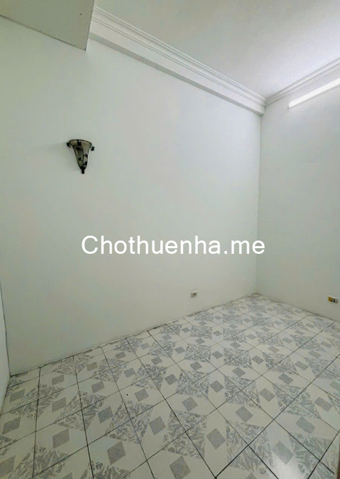 Cho thuê nhà nguyên căn ngõ 281 Khương Trung, 40m2 x 2 tầng 1 tum.2 ngủ.2 wc, 9 Triệu