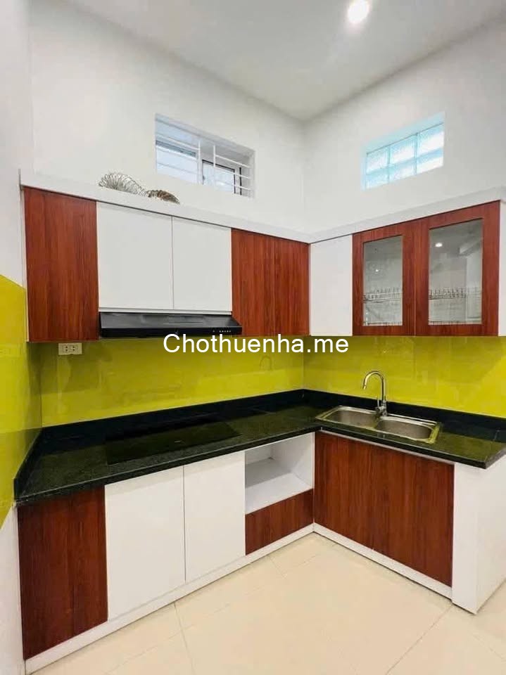 Cho thuê nhà ngõ Định Công Hạ, 33 m2*4 tầng, 3 ngủ, 3 vệ sinh, ở nhóm 7 người, 11 Triệu