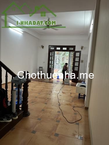 Cho thuê nhà làm VP, C.ty KĐT Văn Quán, 2 tầng x 70m2, 12 Triệu
