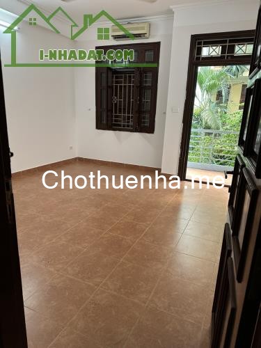 Cho thuê nhà làm VP, C.ty KĐT Văn Quán, 2 tầng x 70m2, 12 Triệu